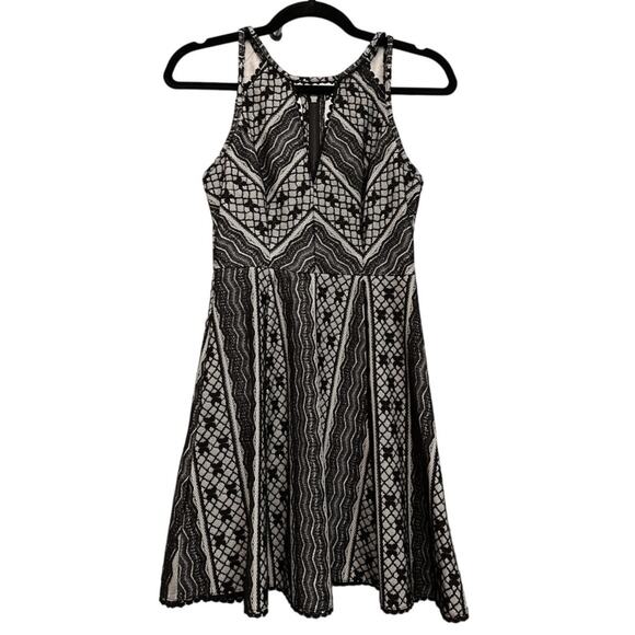 Free People Cut out Fit and Flare Black Lace Dress- Size 2 - Picture 3 of 8